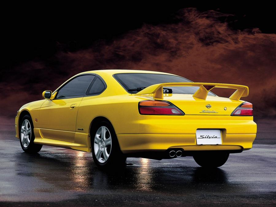  Nissan Silvia Spec-R Aero (S15) 1999 года  (фото 6 из 6)